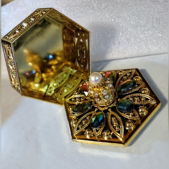 Hexagon Shape Storage Trinket Box Case w/ Crown Jewels - Picture 6 of 17
